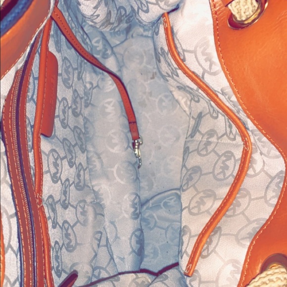 Michael Kors Tote Bag - Picture 3 of 5